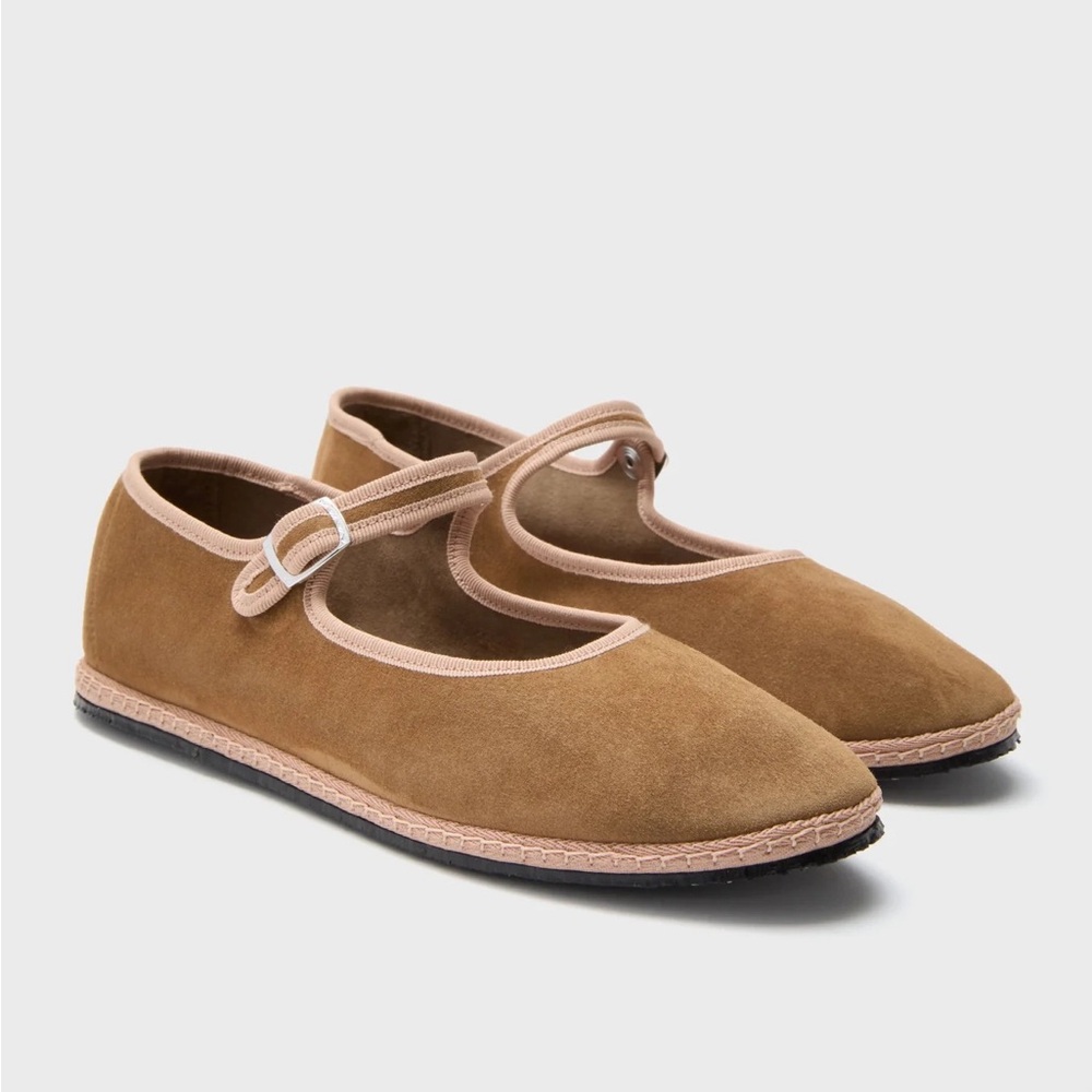 Vibi Venezia Mary Jane Flats size 37